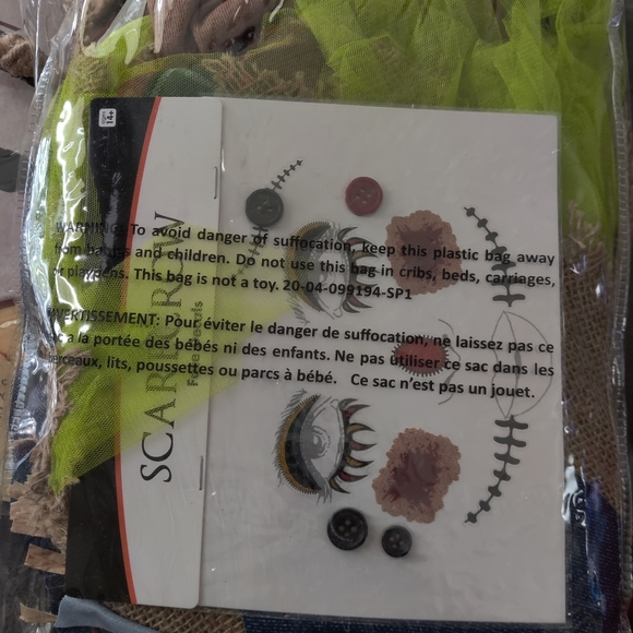 NEW Spirit Halloween Sweet Scarecrow Adult Costume SMALL/MEDIUM (2-8) - Picture 5 of 6